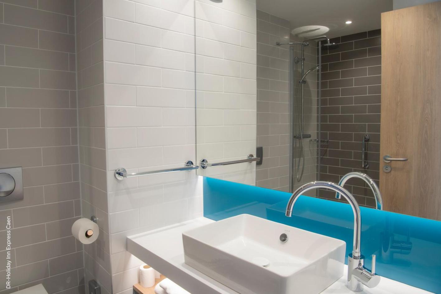 Holiday Inn Express Caen Epron By Ihg Экстерьер фото