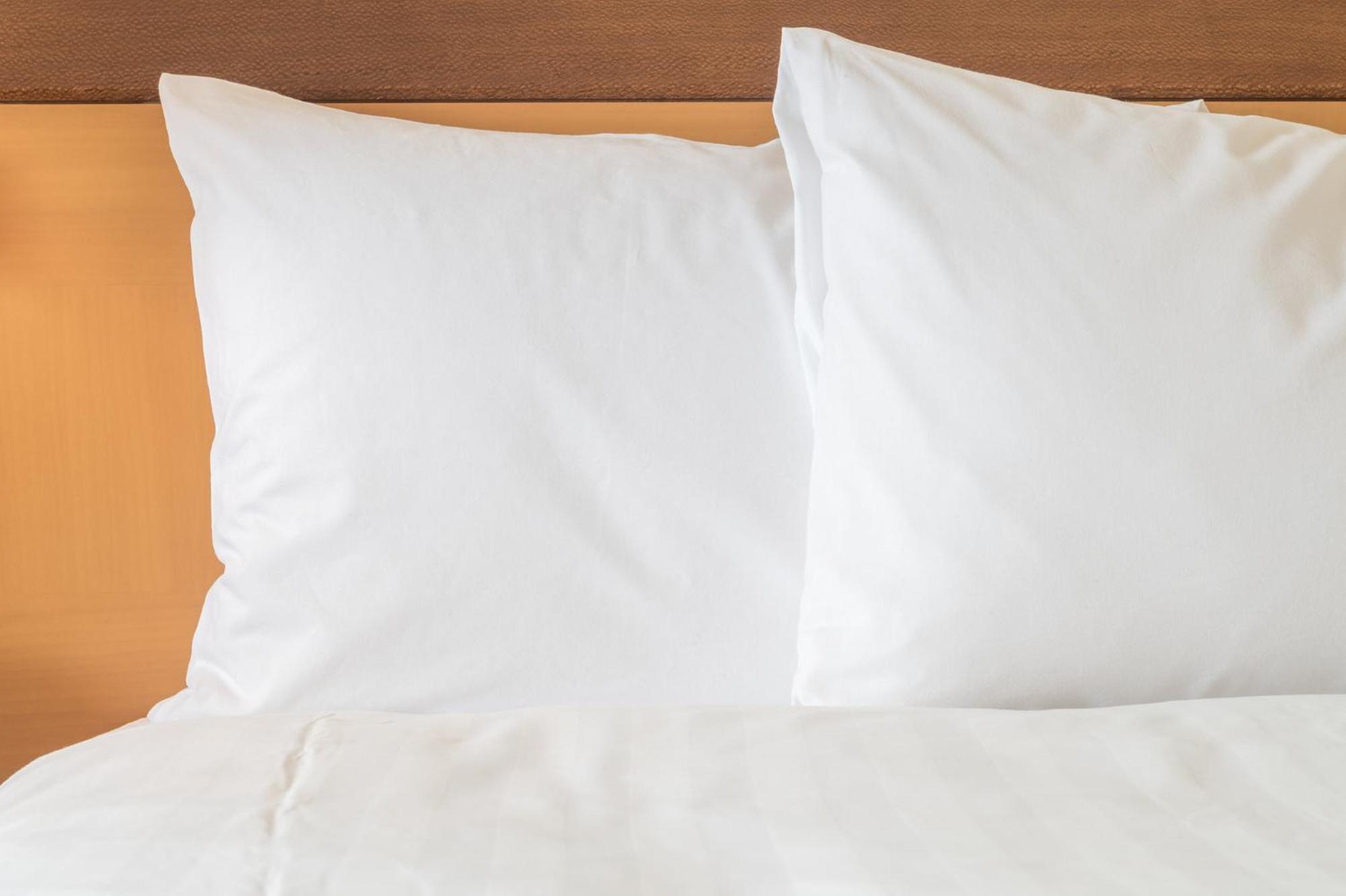 Holiday Inn Express Caen Epron By Ihg Экстерьер фото